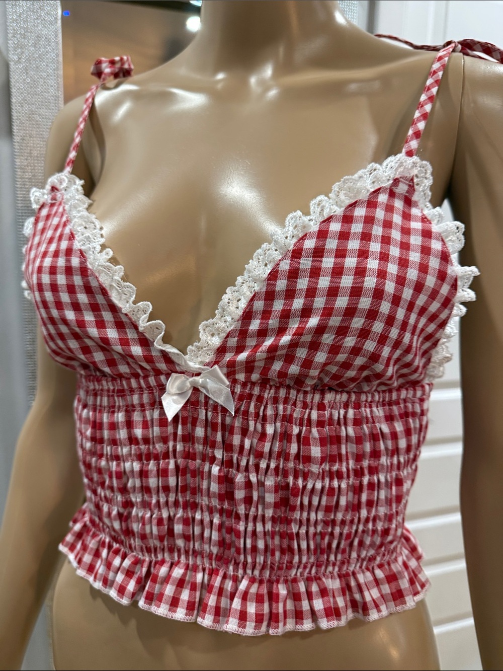 ☀️ Summer Sale ☀️ Red Gingham Lace-Trim Cropped Cami